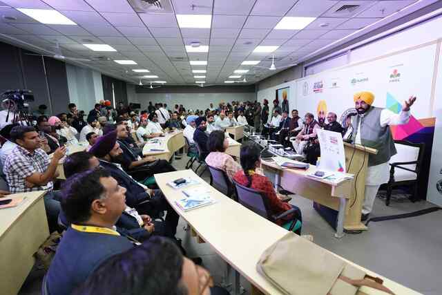 Punjab News: पंजाब में तीन वर्ल्ड-क्लास एग्जीबिशन सेंटर बनेंगे, उद्योग और व्यापार को मिलेगा बड़ा बढ़ावा: भगवंत मान