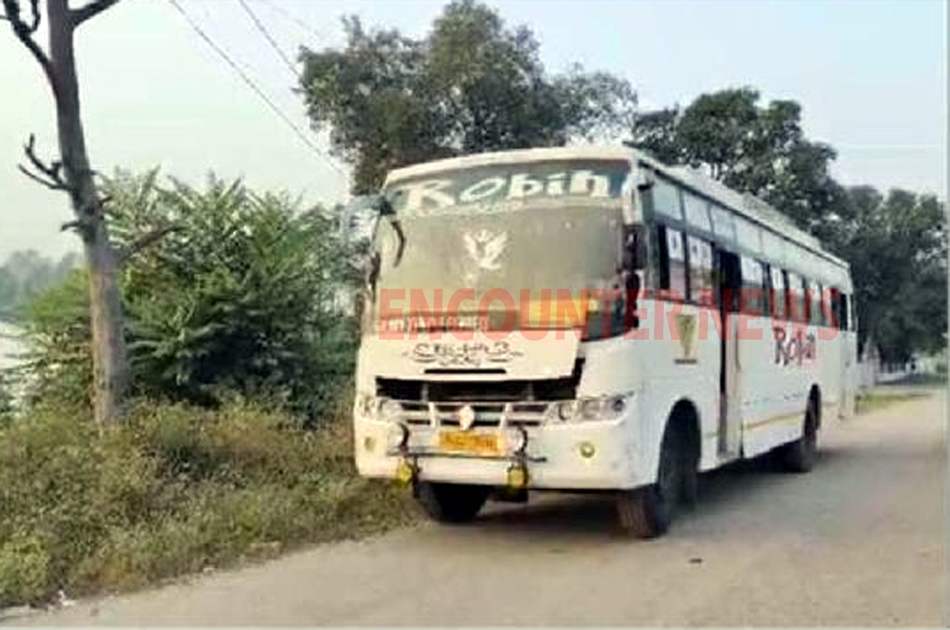 Punjab News: प्राइवेट बस की चपेट में आने से बाइक सवार 2 लोगों की मौत