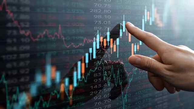 बजट के बाद शेयर बाजार में मचा हाहाकार, Sensex में भारी गिरावट