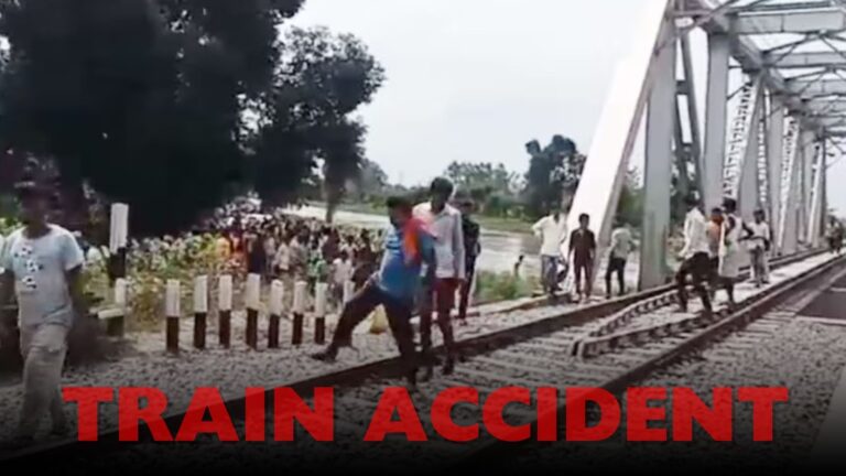 रेलवे ट्रैक पर सेल्फी लेना पड़ा भारी, पति-पत्नी सहित बच्चे की दर्दनाक मौत