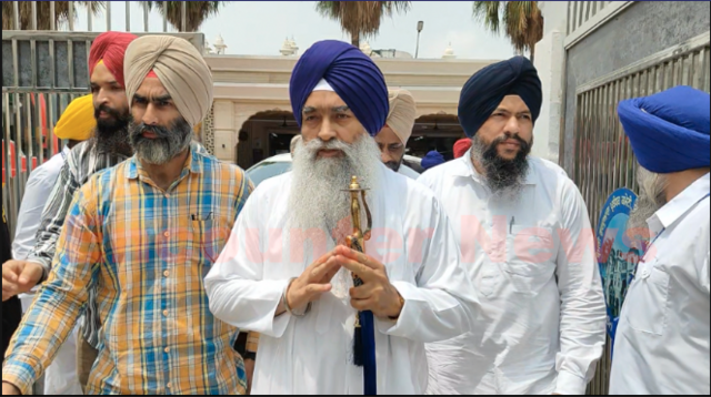 Punjab News: गुरमीत राम रहीम की पैरोल को लेकर दरबार साहिब के हेड ग्रंथी का आया बयान, देखें वीडियो