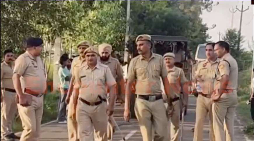 Haryana News: दिनदिहाड़े लूट, शोर सुनकर इकट्ठा हुए लोग तो बाइक छोड़कर भागे लुटेरे, देखें वीडियो Haryana News: दिनदिहाड़े लूट, शोर सुनकर इकट्ठा हुए लोग तो बाइक छोड़कर भागे लुटेरे, देखें वीडियो