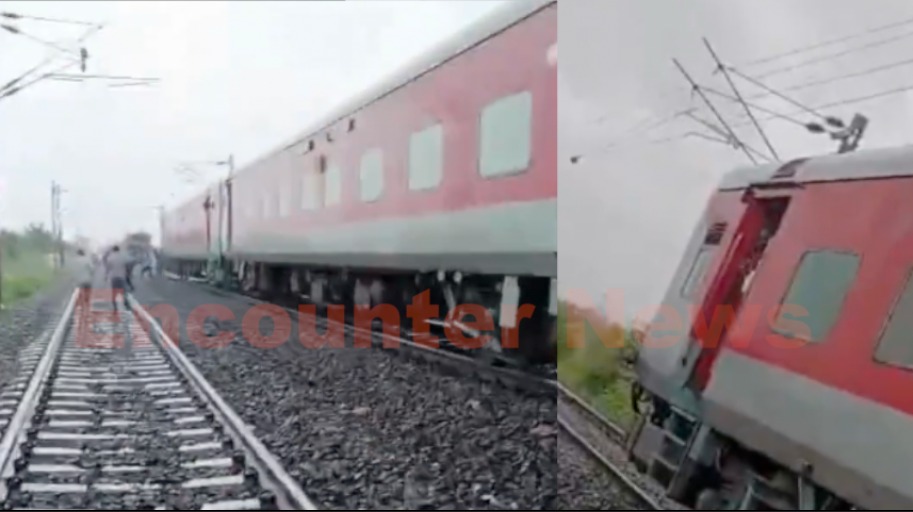एक घंटे में 2 बार अलग हुए Paschim Express के डिब्बे, मचा हड़कप, देखें वीडियो