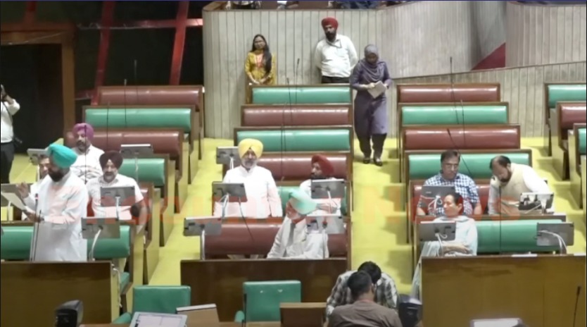 Punjab News: विधानसभा विशेष सत्र में आमने-सामने हुए वित्त मंत्री चीमा और बाजवा, हुआ हंगामा, देखें live