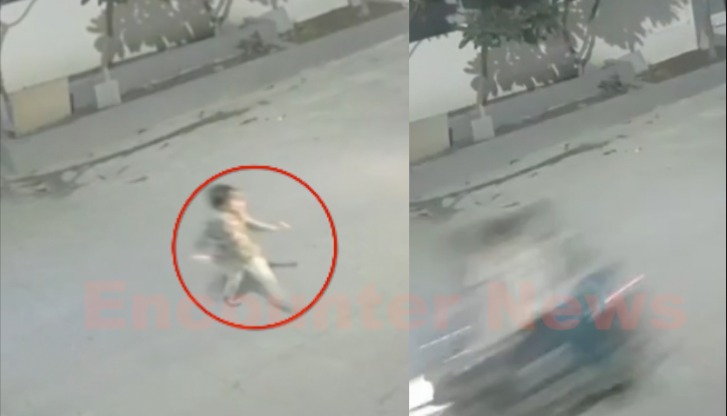 तेज रफ्तार Bike ने बच्ची को मारी जबरदस्त टक्कर, कई Feet दूर गिरी, देखें CCTV
