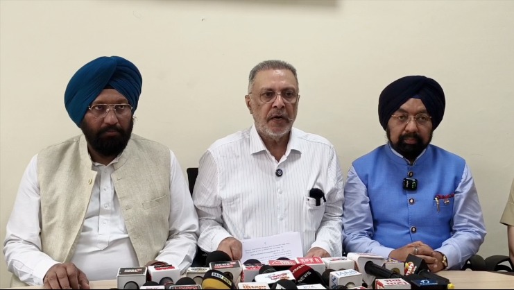 Jalandhar पहुंचे सेहत मंत्री बलबीर ने केंद्र पर साधा निशाना, देखें वीडियो