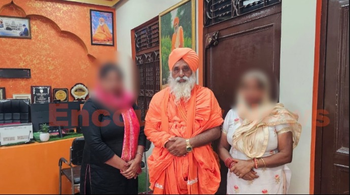 मस्कट में फंसी Jalandhar की युवती संत सीचेंवाल के प्रयासों से लौटी, मानव तस्करी को लेकर किए अहम खुलासे, देखें वीडियो