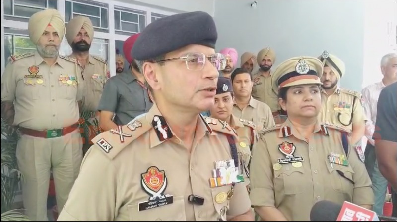 Punjab News: DGP गौरव यादव ने अधिकारियों को जारी किए सख्त निर्देश, देखें वीडियो