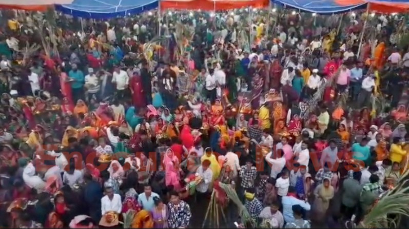 Jalandhar News: छठ पूजा में नहर पर बिखरा भक्ति का रंग, 36 घंटे का निर्जला उपवास खत्म, देखें वीडियो