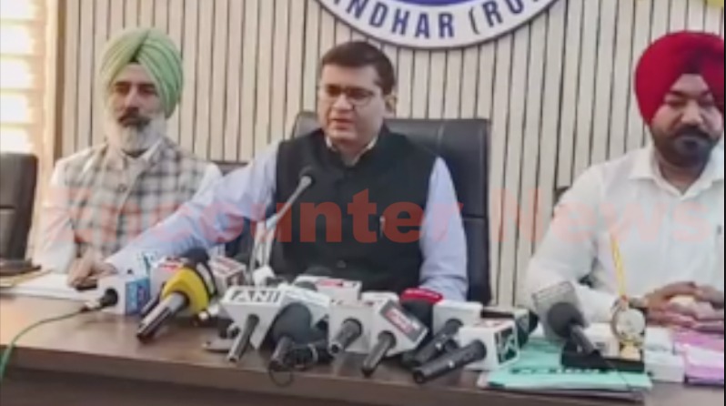 Jalandhar News: SHO Bhushan kumar मामले में Child comission Chairman का आया बयान, देखें Live