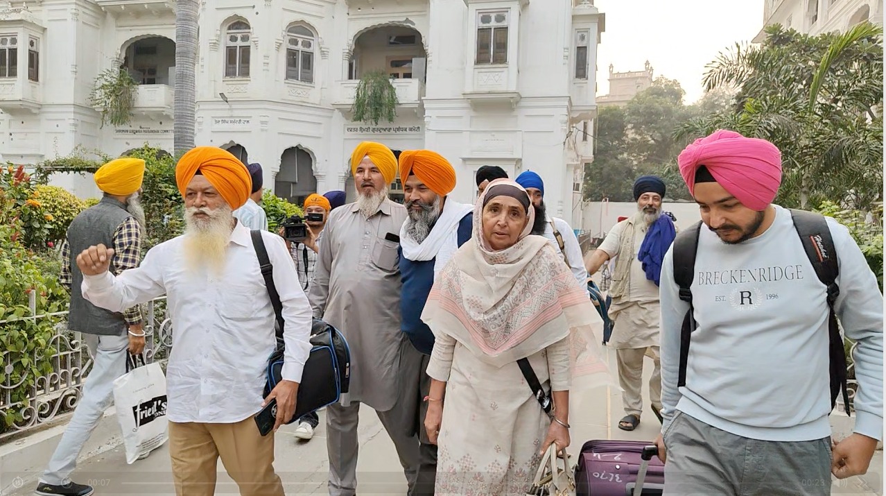 Punjab News: सिख श्रद्धालुओं का जत्था पाकिस्तान के गुरुधामों के लिए रवाना, देखें वीडियो