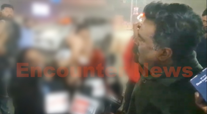 Punjab News: हाइवे पर 2 पक्षों में जमकर हुआ हाई वोल्टेज ड्रामा, एक-दूसरे पर लगाए आरोप, देखें वीडियो