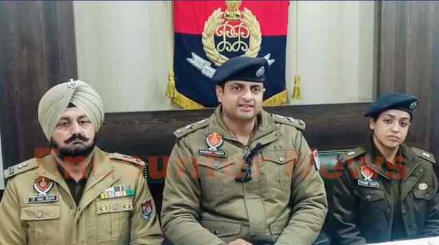 Punjab News: Sudhir Sweets पर फायरिंग करने के मामले में 4 आरोपी गिरफ्तार, देखें वीडियो