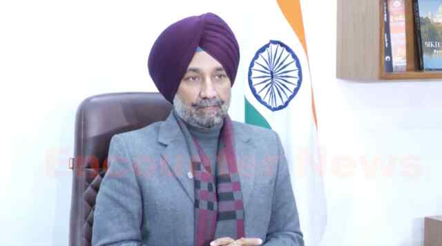 MP Sandhu ने लॉन्च किया भारत का पहला AI-इनेबल्ड वेब पोर्टल, बजट को लेकर जनता से मांगे सुझाव, देखें वीडियो