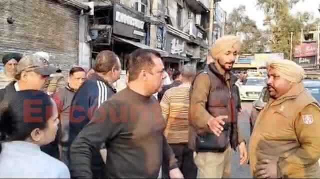 Punjab News: पार्किंग को लेकर हुए हंगामे में ASI पर गिरी गाज, किया सस्पेंड