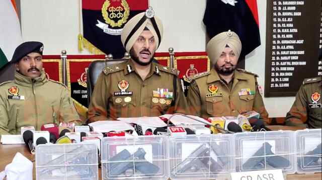 Punjab News: 11.90 लाख की ड्रग मनी, हेरोइन और हथियारों सहित 5 गिरफ्तार देखें वीडियो