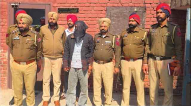 Punjab News: घर में घुसकर व्यक्ति का कत्ल करने के मामले में आरोपी गिरफ्तार, देखें वीडियो