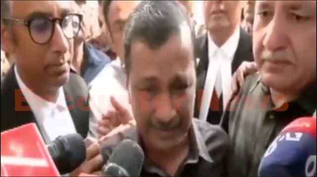 शराब घोटाले में बरी होने पर भावुक हुए Arvind Kejriwal, देखें वीडियो