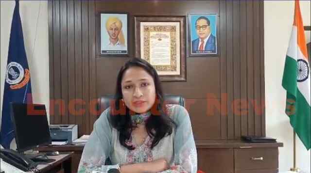 Punjab News: LPG गैस सिलेंडरों की कमी को लेकर DC Komal Mittal का आया बयान, देखें वीडियो