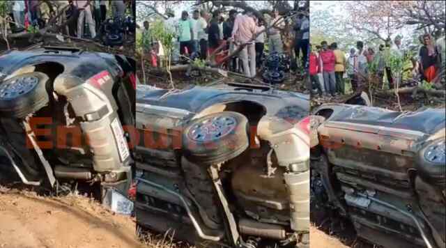 झाड़-फूंक कराने जा रहे चाचा-भतीजे की Bike कार से टकराई, 3 की मौत, 4 घायल, देखें वीडियो