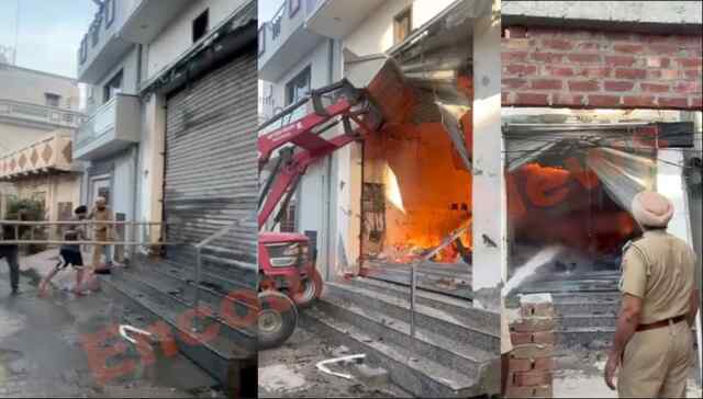 Jalandhar News: कपड़े की दुकान में लगी आग, पुलिस कर्मी ने दिखाई बहादुरी, अब हो रही तारीफ, देखें वीडियो