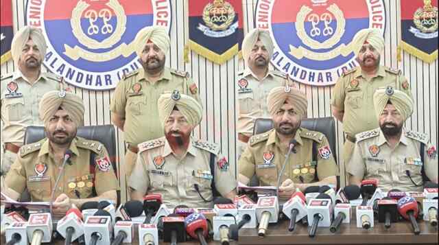 Jalandhar News: ATM मशीन को तोड़कर वारदात को अंजाम देते 3 आरोपी गिरफ्तार, देखें वीडियो