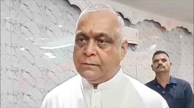 Jalandhar News: SIR मामला, केडी भंडारी ने करतार का नाम लेकर फर्जी वोटों का किया खुलासा, देखें वीडियो
