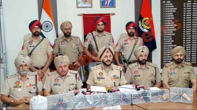 Punjab News: 2 किलो हेरोइन और 7 आधुनिक पिस्तौल सहित आरोपी गिरफ्तार, देखें वीडियो