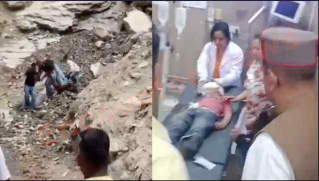 30 फीट गहरी खाई में गिरी टैक्सी सूमो, 2 की मौत, कई घायल, देखें वीडियो