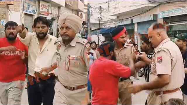 Jalandhar News: मेन चौक पर नौजवान पर हमला करने के मामले में 2 आरोपी गिरफ्तार, देखें वीडियो