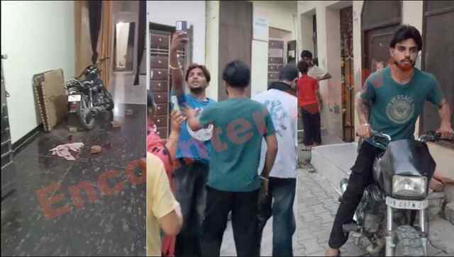 Jalandhar News: गुंडागर्दी का नंगा नाच, घर पर तेजधार हथियारों और ईंट-पत्थरों से किया हमला, देखें वीडियो