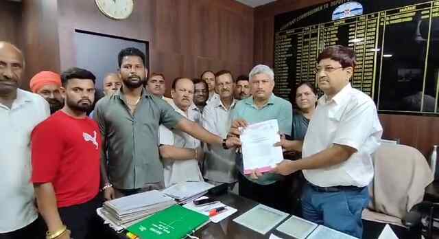 पुरानी लोकसभा में बाबा अंबेडकर की मूर्ति हटाए जाने को लेकर ऊना में रोष प्रदर्शन