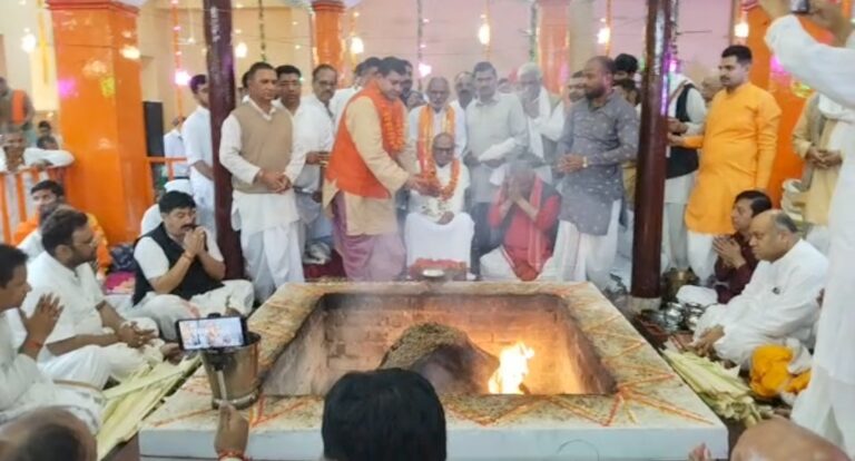 डेरा वावा रुद्रानंद में पंचभीष्म महापर्व संपन्न, हजारों श्रद्धालुओं ने लिया महाराज जी का आशीर्वाद
