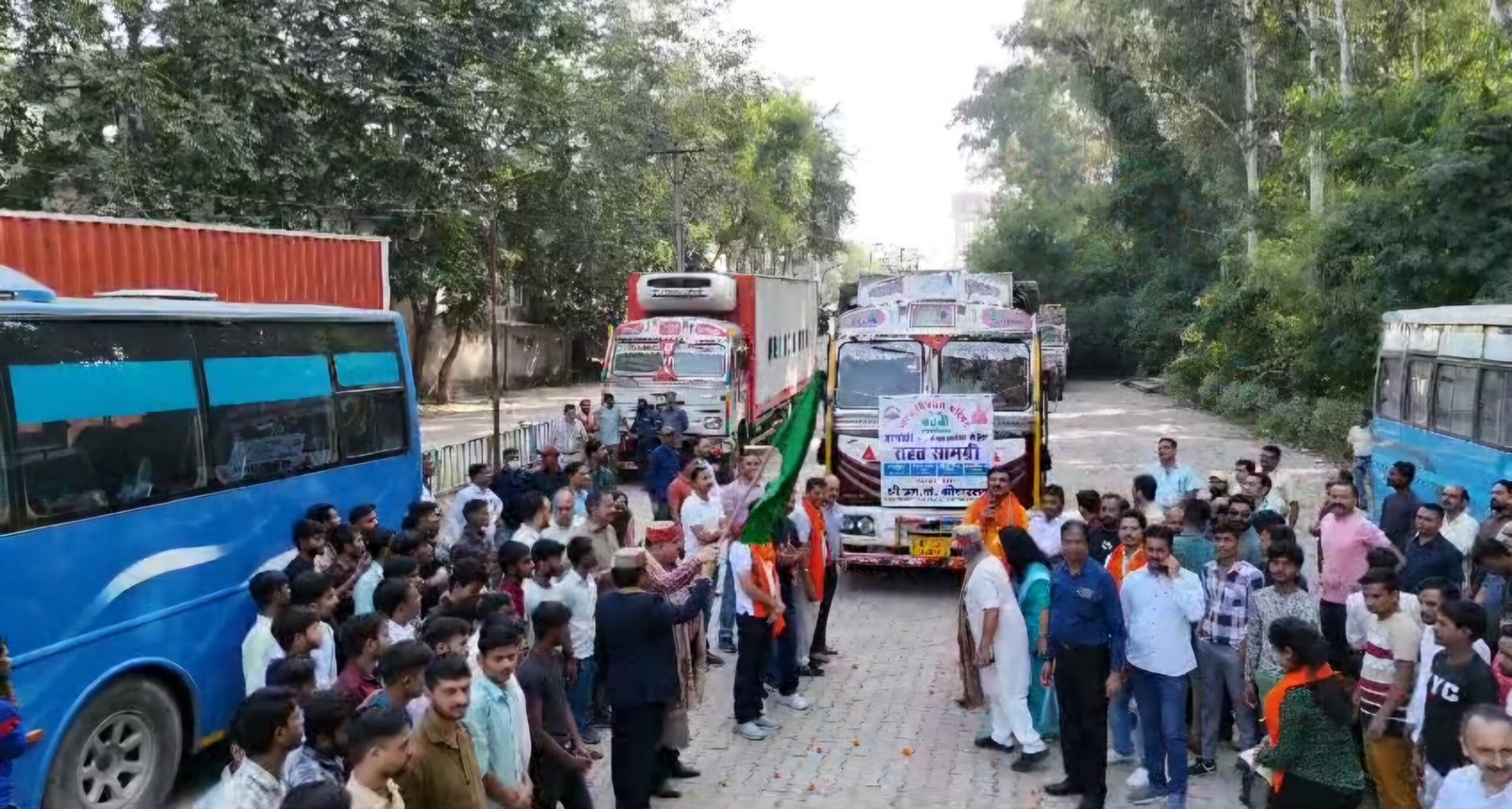 भारत विकास परिषद ने राहत सामग्री का ट्रक भेजा कुल्लू