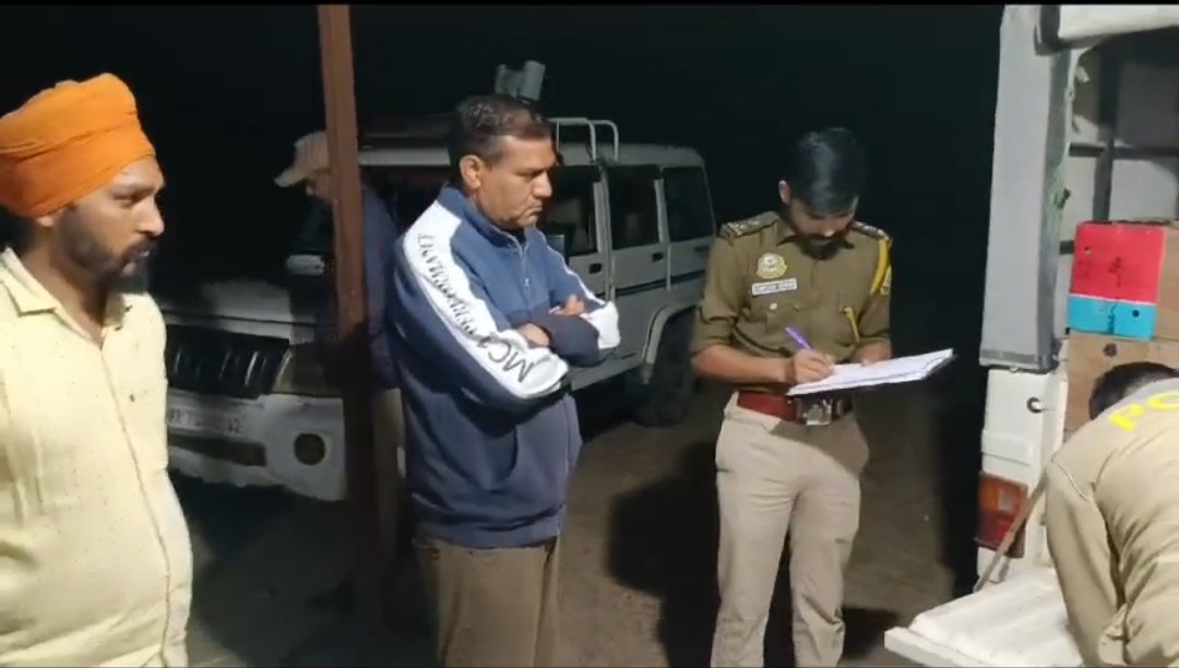 पालकवाह में अवैध शराब की 62 पेटी सहित दो लोग पकड़े