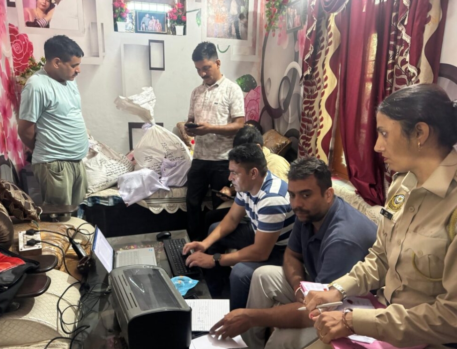 Himachal News: 31.7 किलो चूरापोस्त व 9.61 लाख की नकदी सहित एक काबू