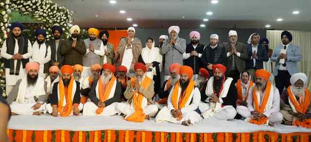 Punjab News: भगवंत मान सरकार ने श्री गुरु रविदास जी के 649वें प्रकाश पर्व के उपलक्ष्य में सालभर चलने वाले राज्य स्तरीय समारोहों की शुरुआत की, 2027 में ऐतिहासिक 650वें प्रकाश पर्व की तैयारियों का रखा आधार