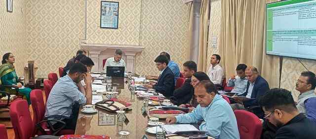 राजेश धर्माणी ने हिमुडा को अपनी परियोजनाओं में तेजी लाने के निर्देश दिए