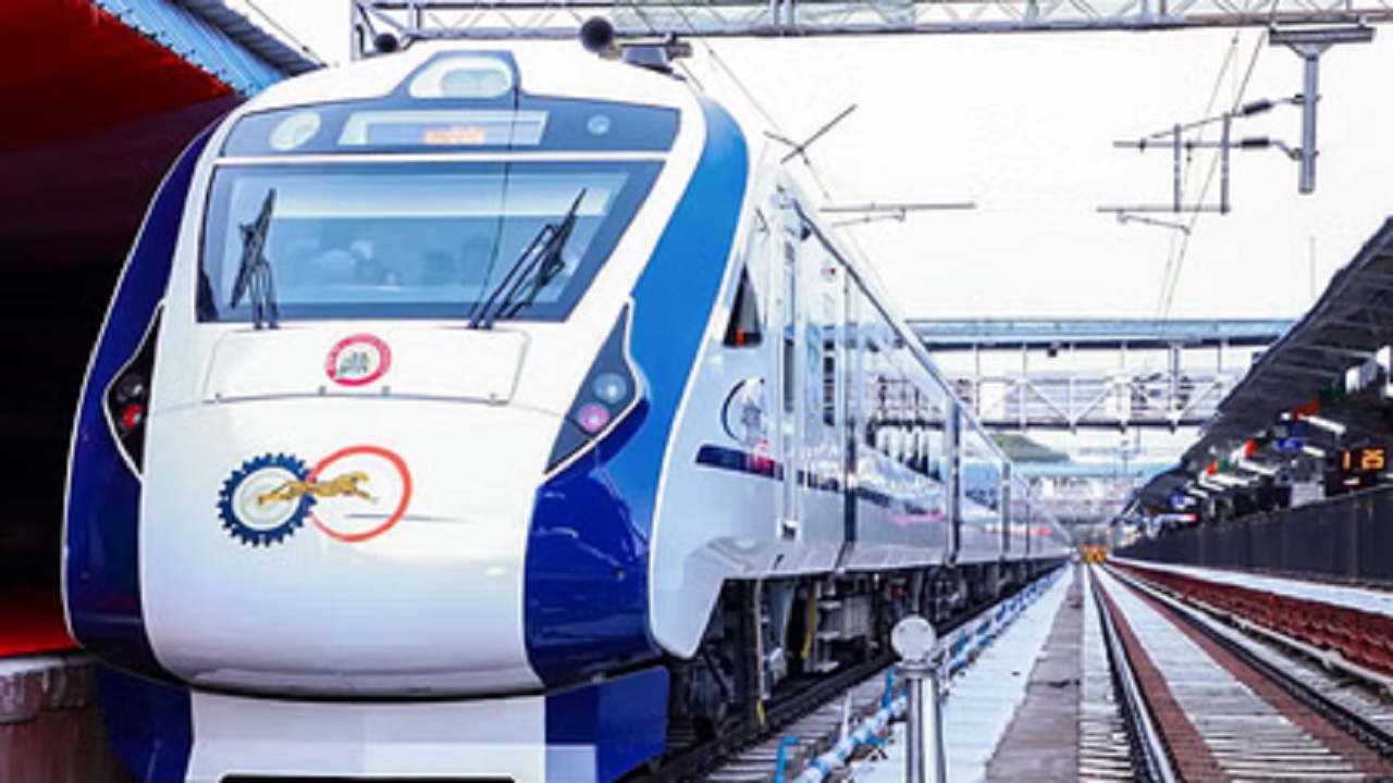 देश को मिलेगी 4 Vande Bharat Express Train, PM Modi दिखाएंगे इतने बजे हरी झंडी