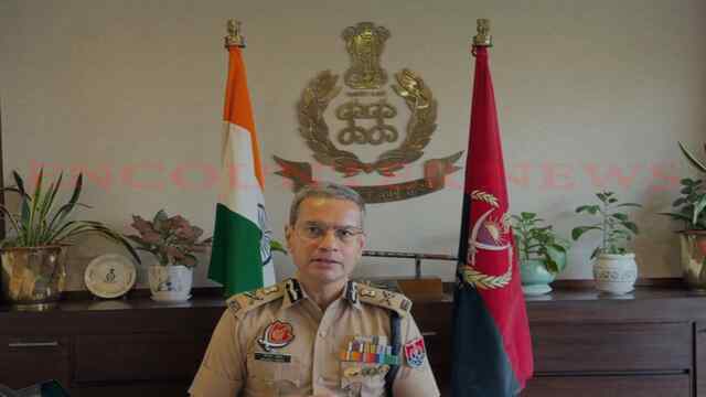 Triple Murder Case में शामिल गैंगस्टर Airport से गिरफ्तार, देखें वीडियो