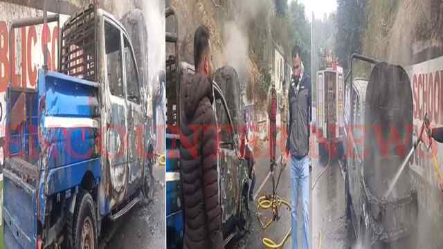 Punjab News: National Highway पर चलती गाड़ी में लगी आग, मौके पर पहुंची Fire Brigade, देखें वीडियो