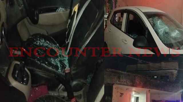 Jalandhar News: घर में घुसकर नौजवानों ने किया तेजधार हथियार से हमला, गाड़ियों के तोड़े शीशे, देखें वीडियो