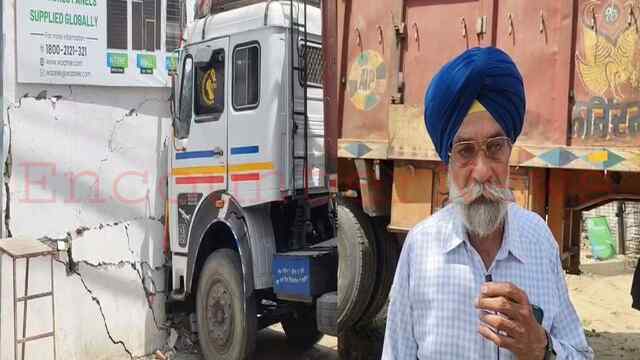 Jalandhar News: Highway पर हुआ हादसा, बेकाबू होकर दीवार से टकराया ट्रक, उड़े परखच्चे, देखें वीडियो
