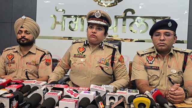 Punjab News: ‘ऑपरेशन प्रहार 3’ का हुआ सफल आगाज, बड़ी मात्रा में नशीला पदार्थ बरामद, देखें वीडियो