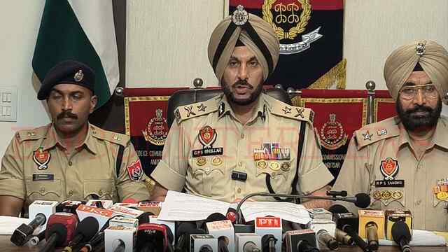 Punjab News: 8 किलो हेरोइन और 2 लाख की ड्रग सहित 2 गिरफ्तार, देखें वीडियो