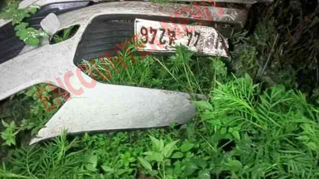 चट्टान गिरने से कार 500 मीटर गहरी खाईं में गिरी, परिवार के 6 लोगों की मौत