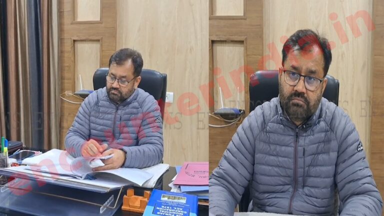 Punjab News: निगम के 2 सरकारी कर्मचारियों पर गिरी गाज, जाली एनओसी जारी करने पर Suspend, देखें वीडियो