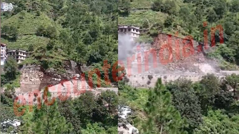 Highway पर Landslide होने से ताश के पत्तों की तरह ढह गया डंगा, रास्ता हुआ बंद, देखें वीडियो