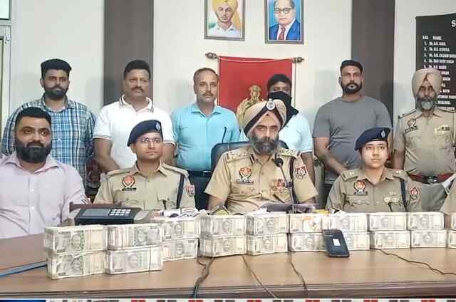 Punjab : 84.17 लाख की ड्रग मनी सहित दो गिरफ्तार, देखें वीडियो