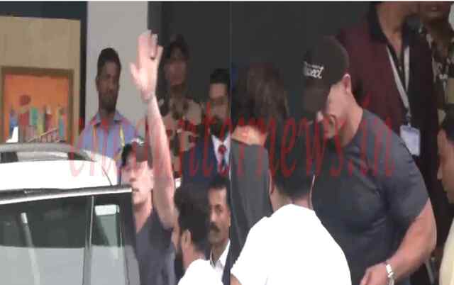 अनंत अंबानी की शादी के लिए मुंबई पहुंचे WWE रेसलर John Cena, देखें वीडियो